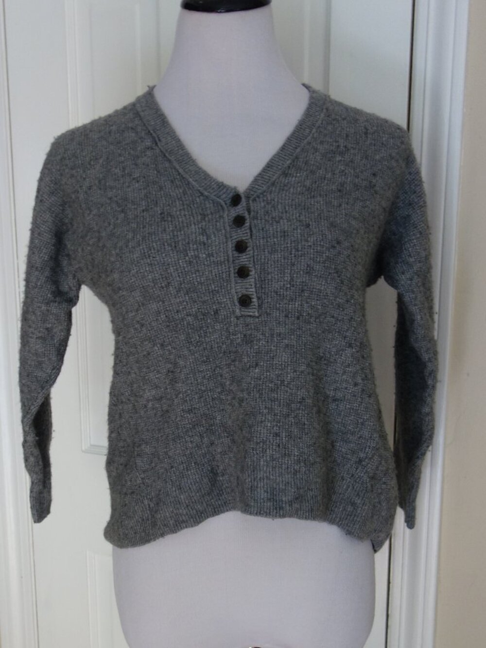 MADEWELL Gray ½ Button Down V-Neck Hi-Lo Sweater – Wool Blend – Small